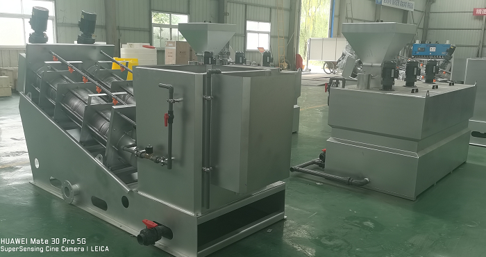 疊螺機(jī)、全自動(dòng)加藥裝置加工中